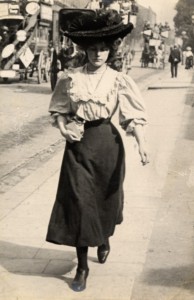 Church-Street-2nd-August-1906-620x961